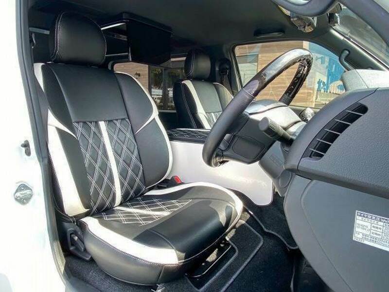 HIACE VAN-7