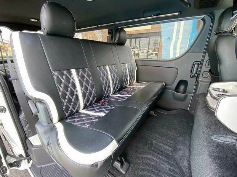 HIACE VAN-8