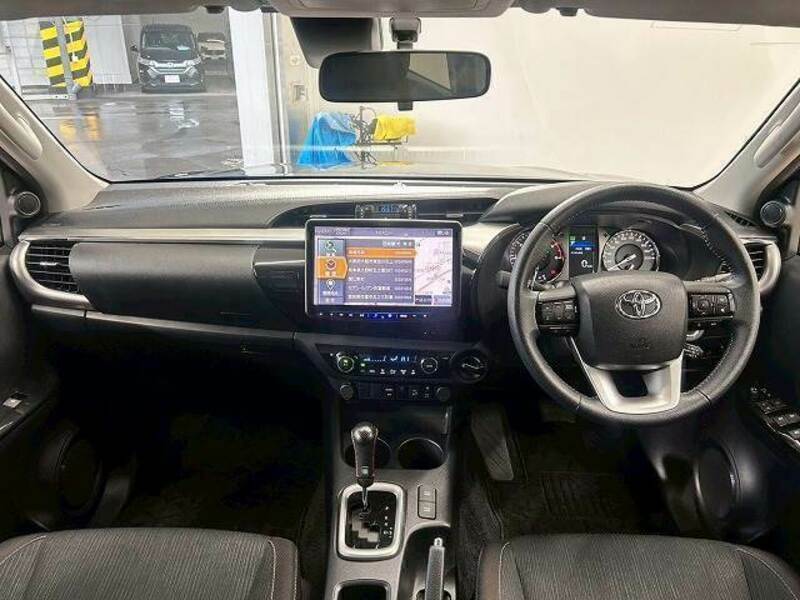 HILUX-1