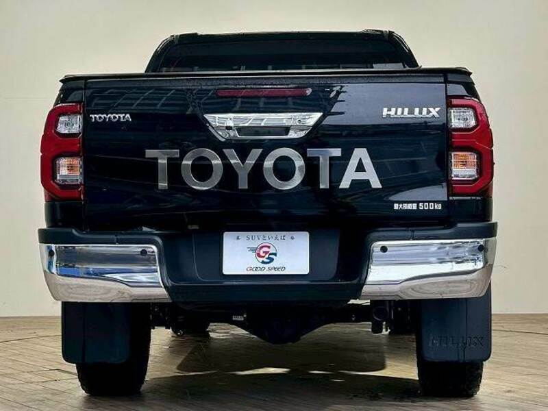 HILUX-13