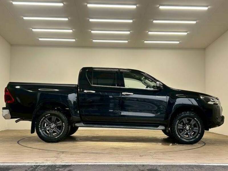 HILUX-15