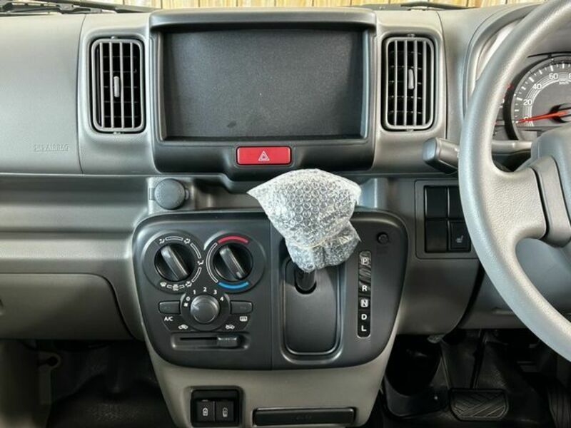CLIPPER VAN