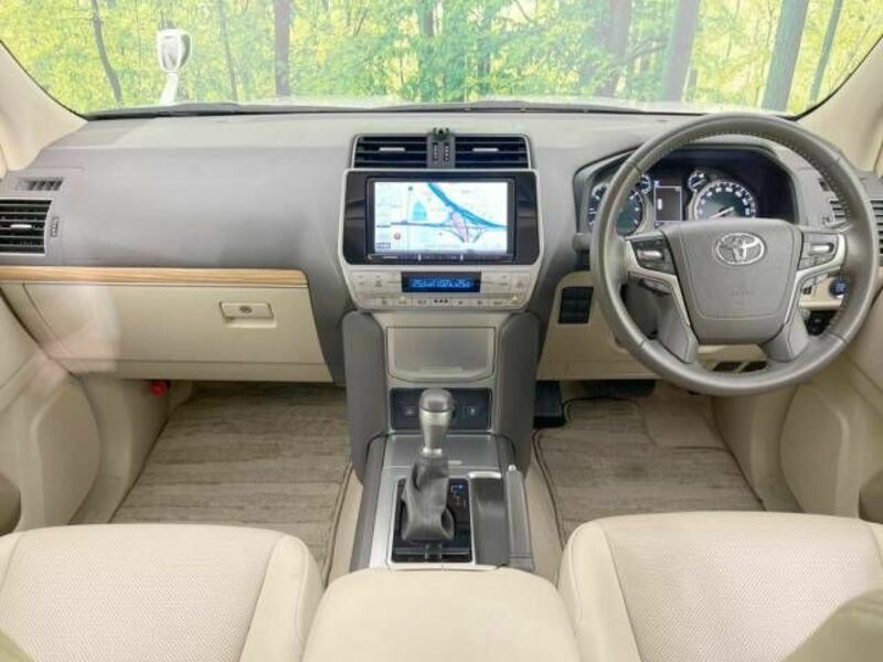LAND CRUISER PRADO-1