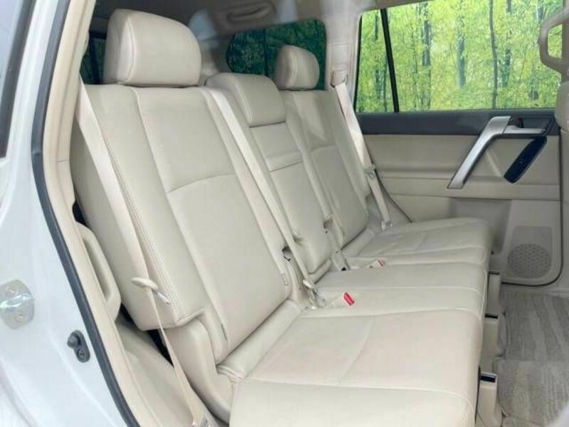 LAND CRUISER PRADO-8