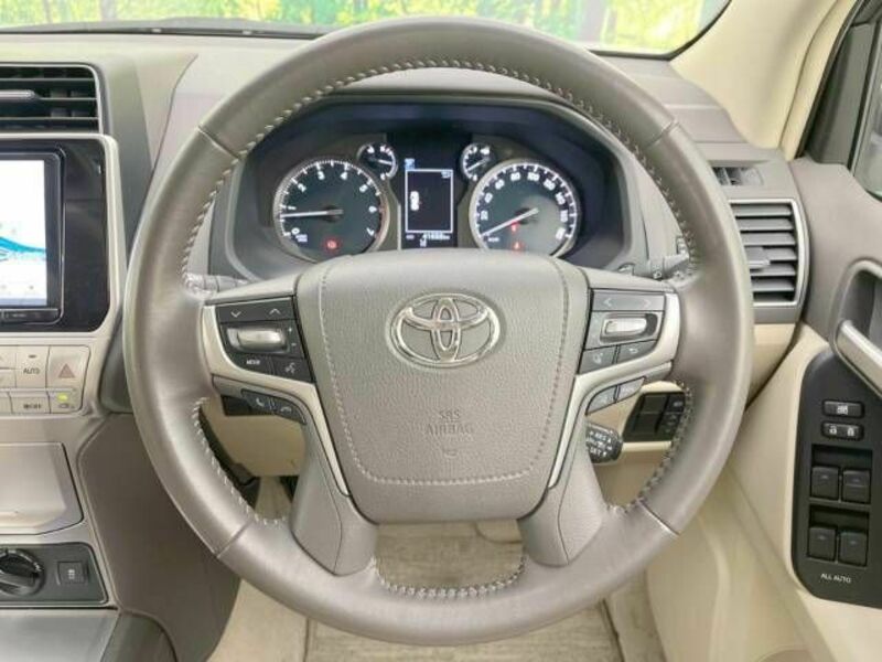 LAND CRUISER PRADO-11