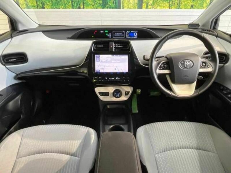 PRIUS-1