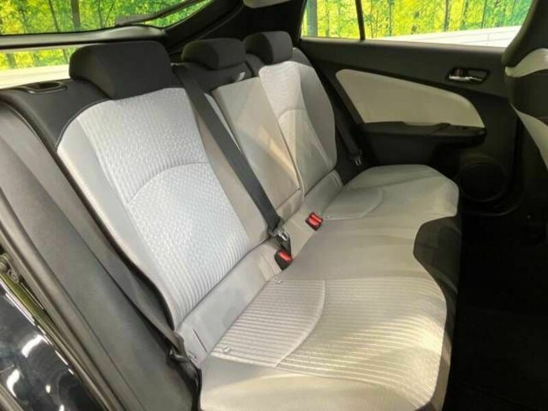 PRIUS-8