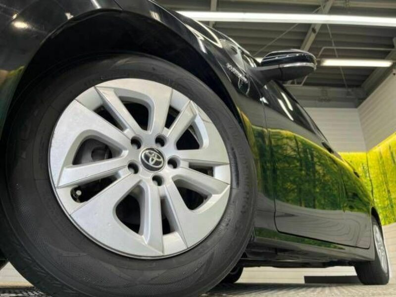 PRIUS-12