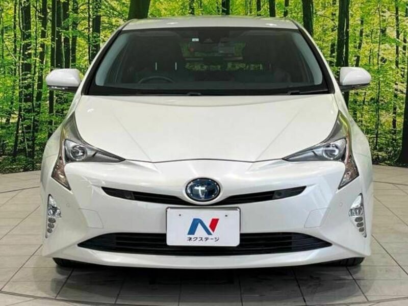 PRIUS-11