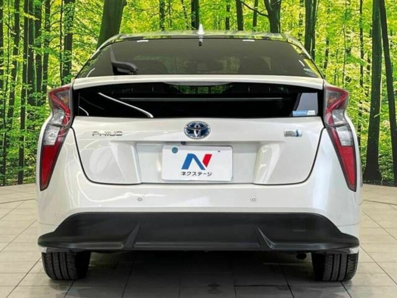 PRIUS-12