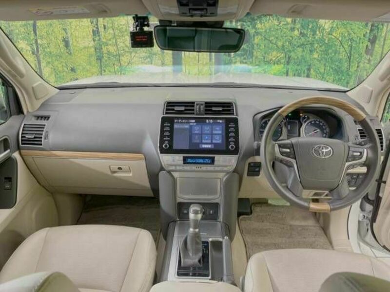 LAND CRUISER PRADO-1