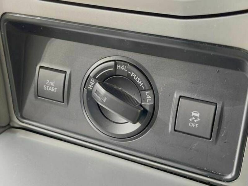 LAND CRUISER PRADO-3