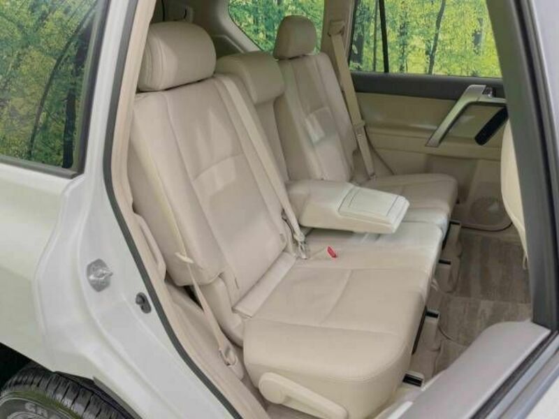 LAND CRUISER PRADO-8