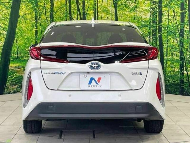 PRIUS PHV
