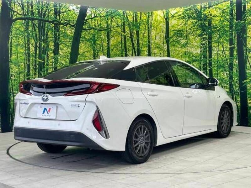 PRIUS PHV