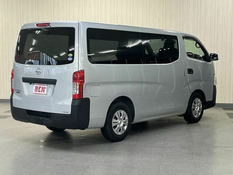 NV350 CARAVAN-2