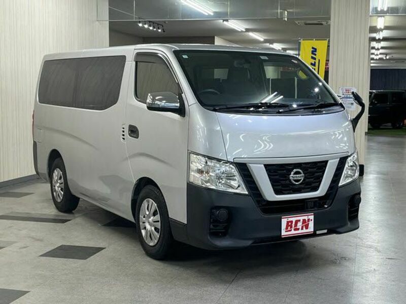 NV350 CARAVAN-6