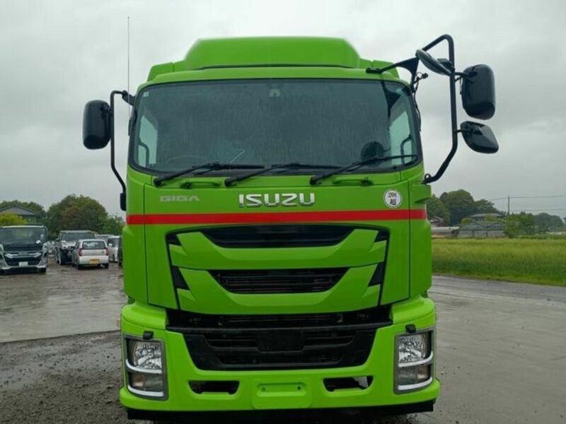 ISUZU GIGA