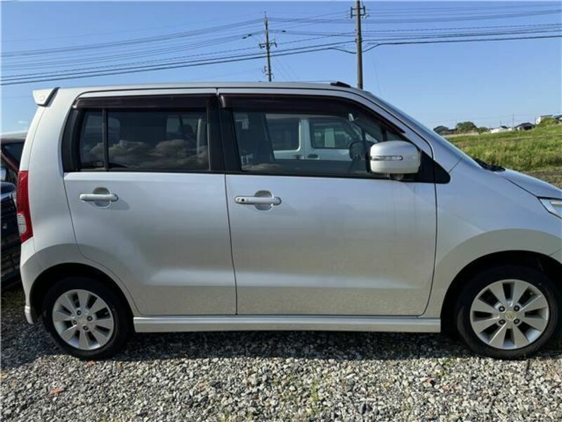WAGON R