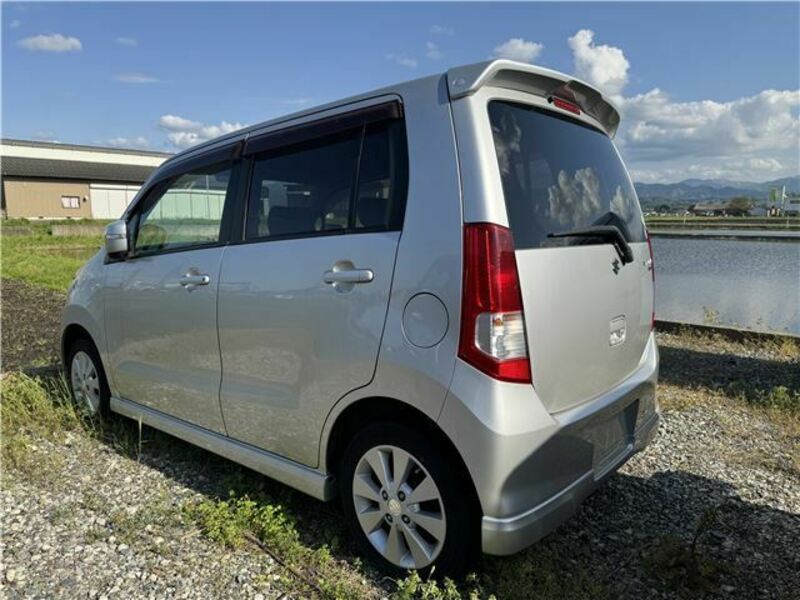WAGON R