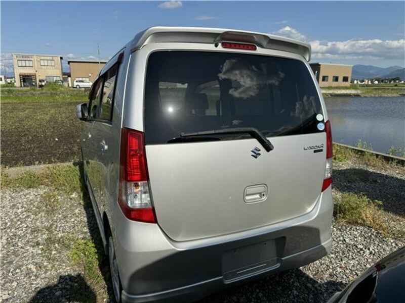 WAGON R