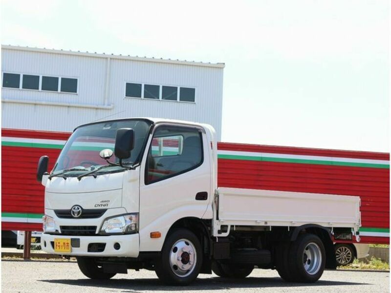 TOYOTA　DYNA