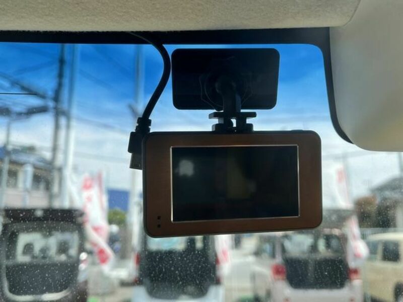 N BOX-11