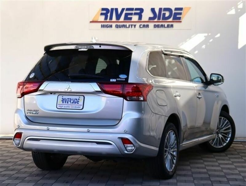 OUTLANDER PHEV