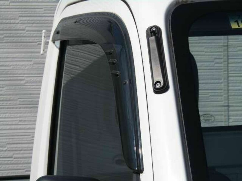 PIXIS TRUCK