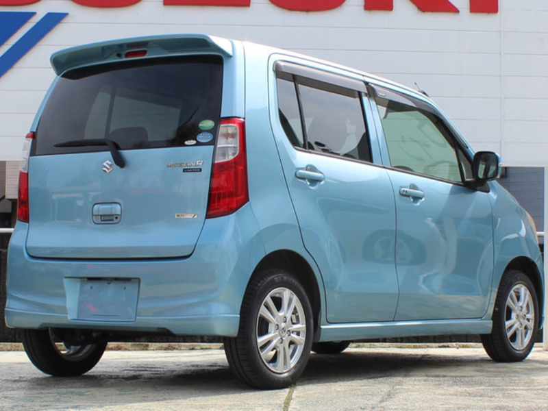 WAGON R-18