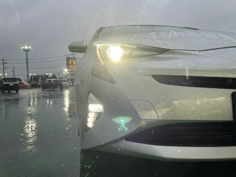 PRIUS-23