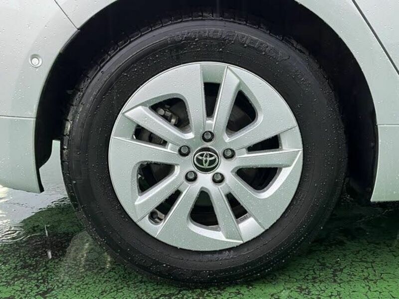 PRIUS-26