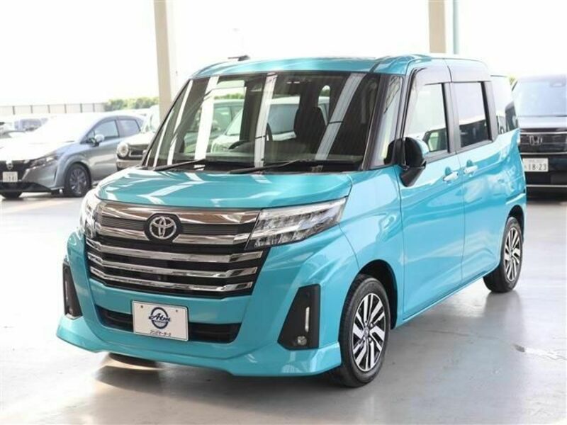 TOYOTA　ROOMY