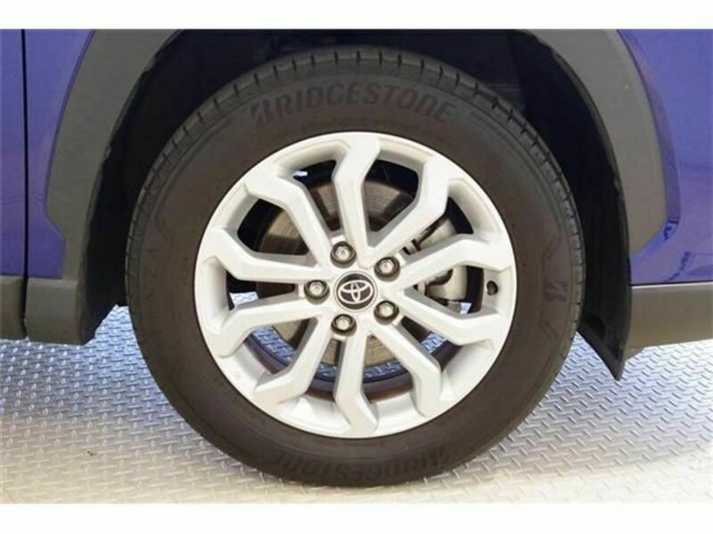 COROLLA CROSS-7
