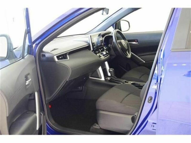 COROLLA CROSS-14