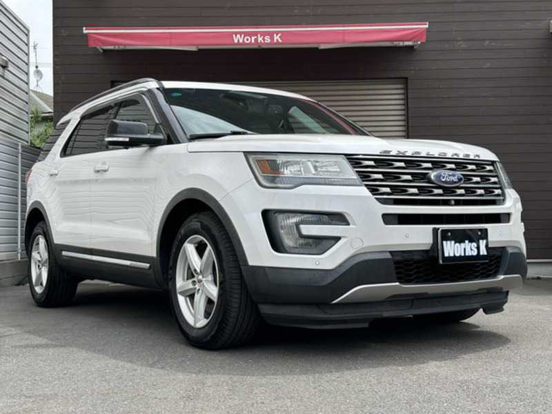 FORD　EXPLORER