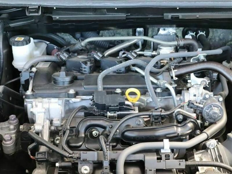 YARIS CROSS-21