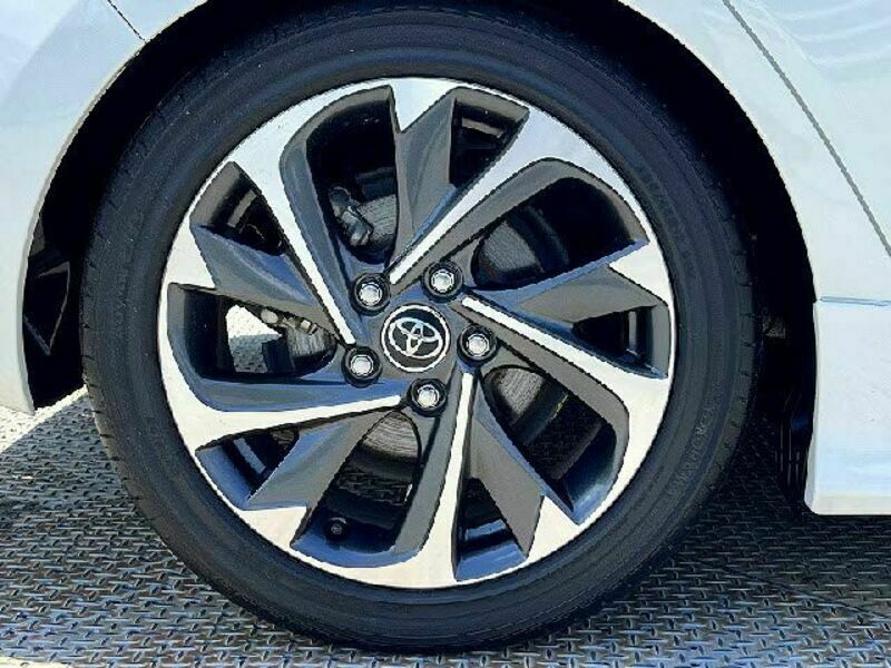 AURIS HYBRID