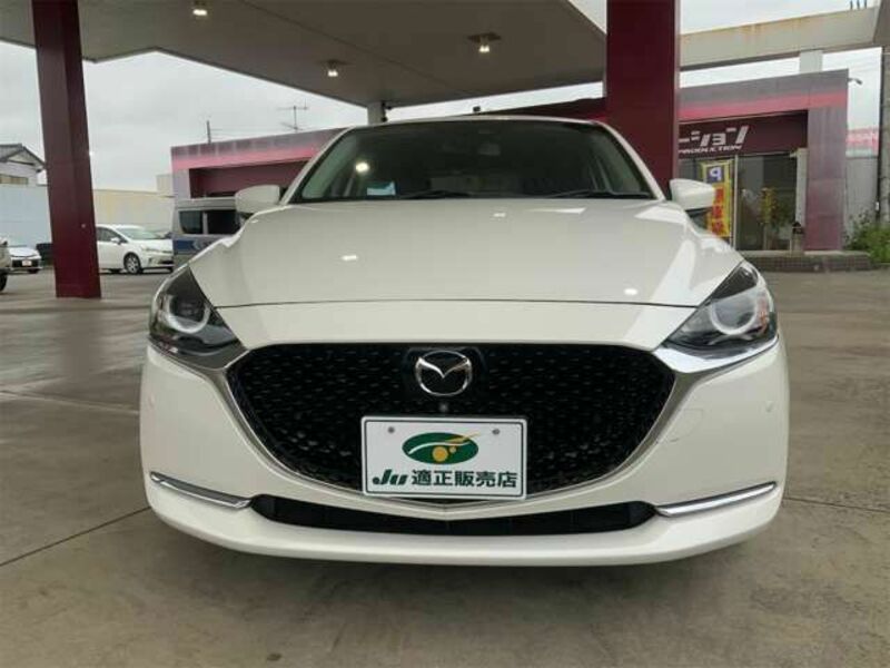 MAZDA2