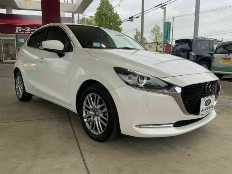 MAZDA2