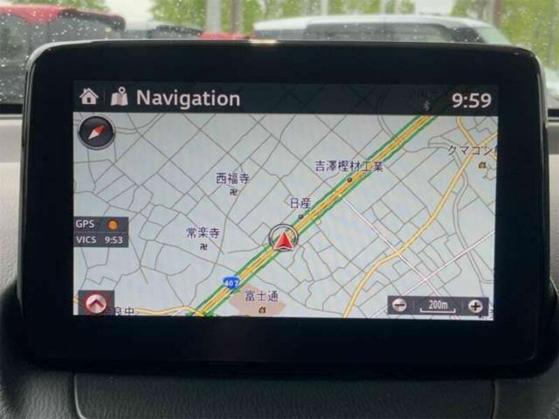 MAZDA2