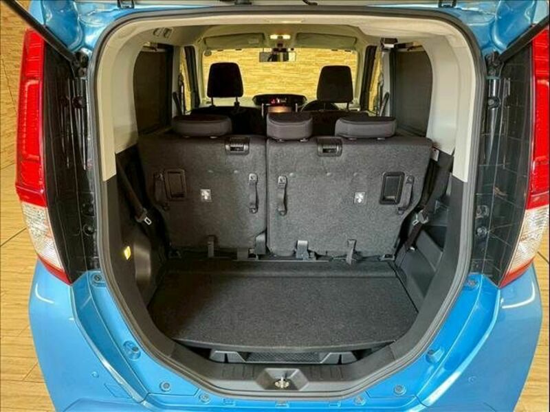 ROOMY-12