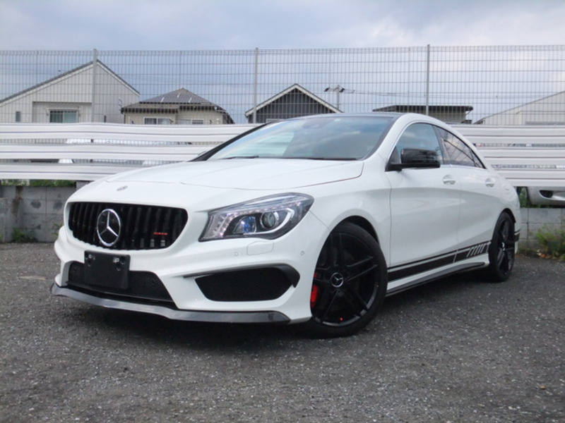 MERCEDES-BENZ　CLA-CLASS