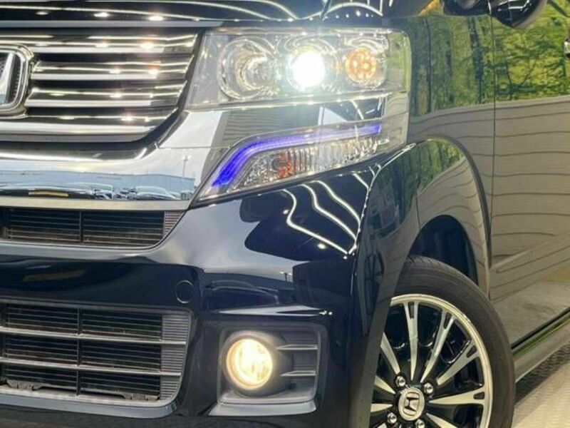 N BOX CUSTOM