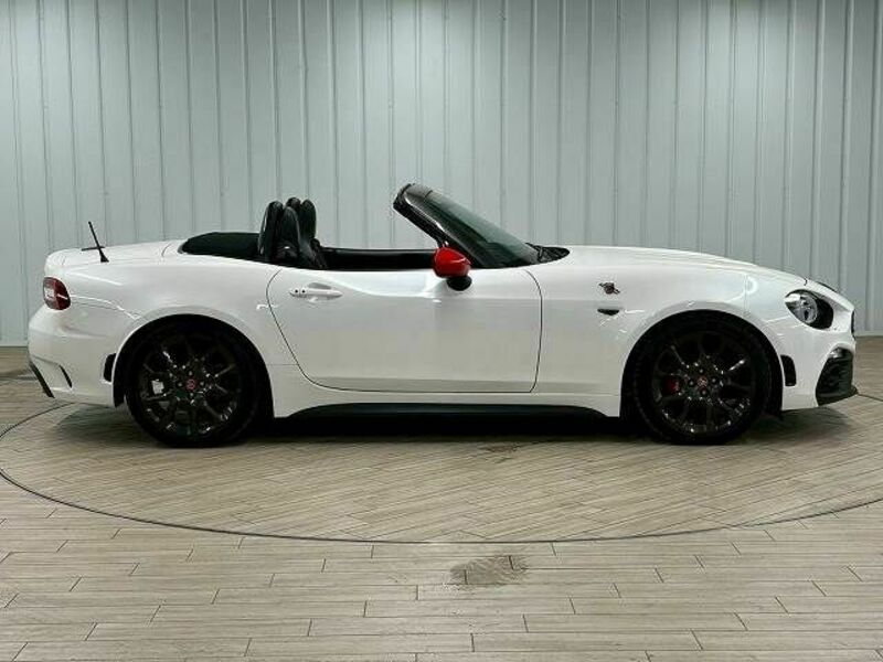 ABARTH 124 SPIDER
