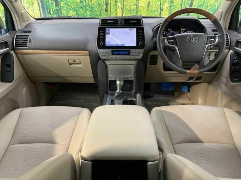 LAND CRUISER PRADO-1