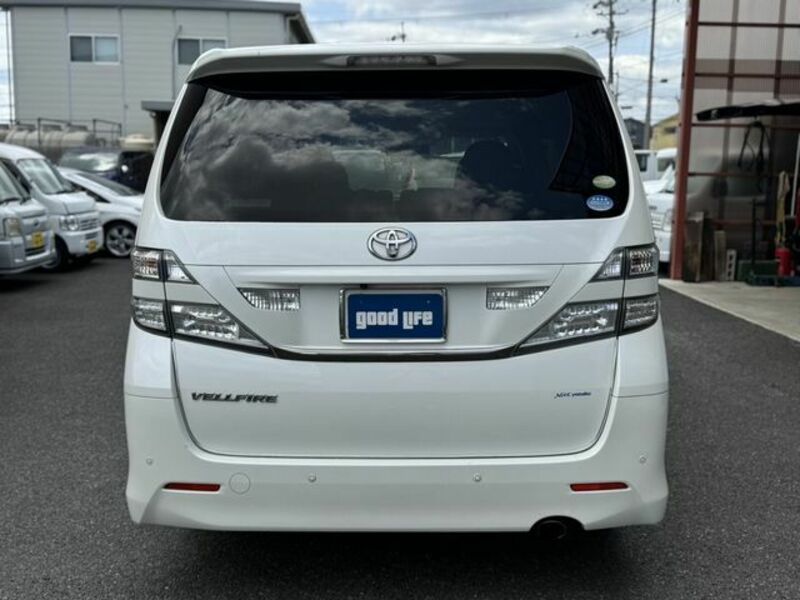 VELLFIRE-4