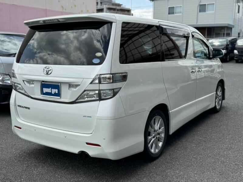 VELLFIRE-5