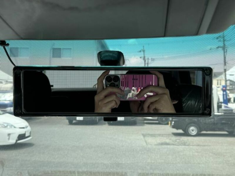 VELLFIRE-26