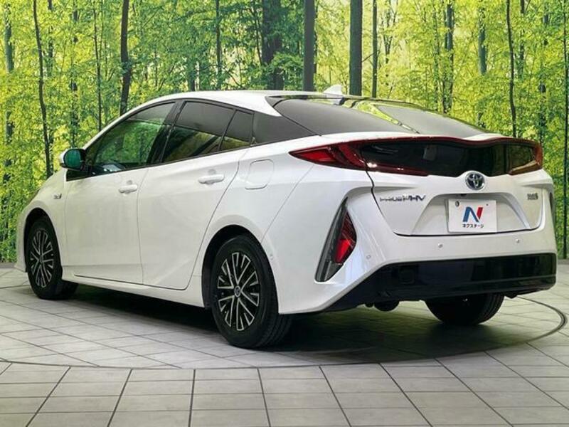 PRIUS PHV